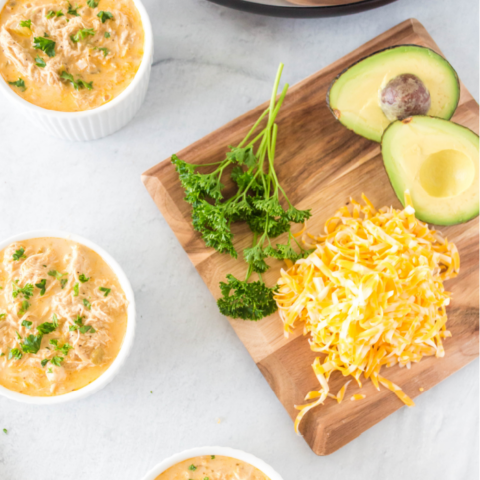 Slow Cooker White Chicken & Green Chili Soup