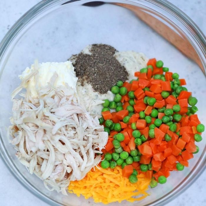 filling for a chicken pot pie